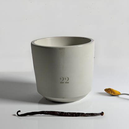 22 Tobacco Candle
